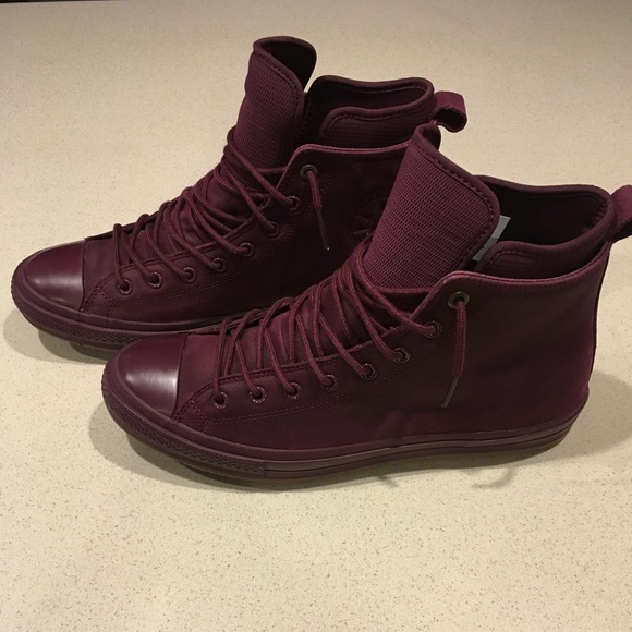 burgundy mens converse